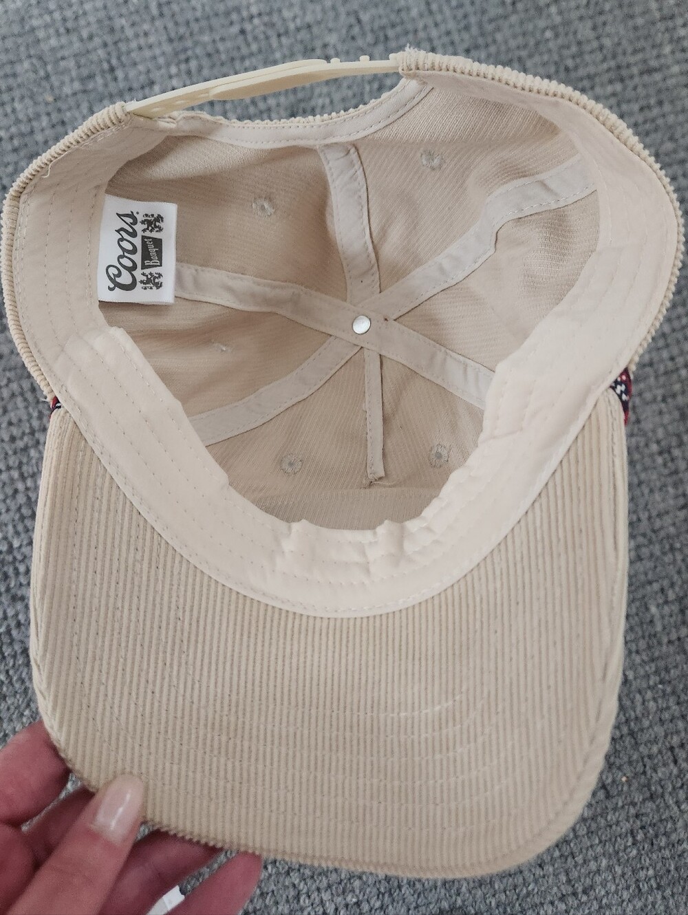 Coors Corduroy Snap Back Baseball Cap in Beige with Red Logo, Like New - Picture 7 of 8